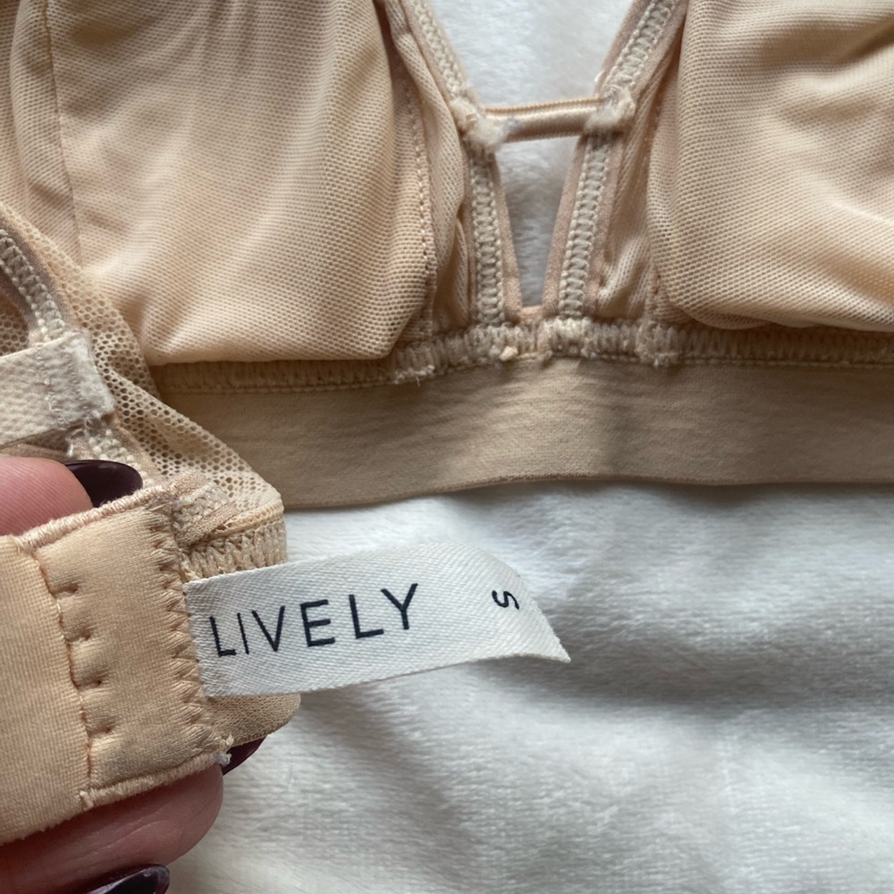 Lively Tan Wireless Bralette with Adjustable Straps - Picture 5 of 10